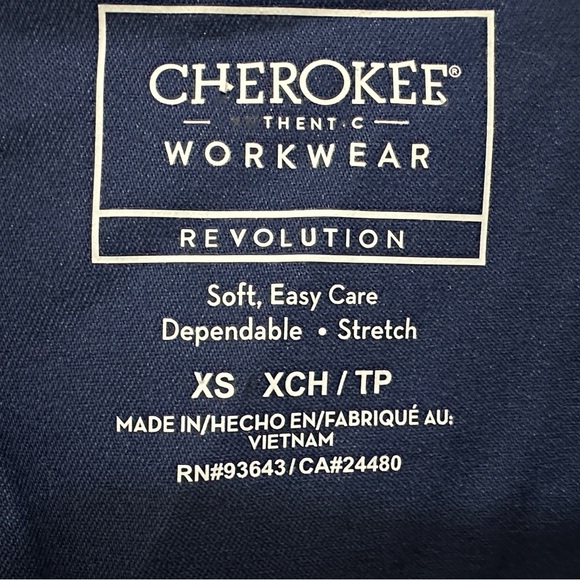 270 Cherokee | NWOT Workwear Revolution Navy V-Neck Scrub Top (size XS/S) - Picture 3 of 8